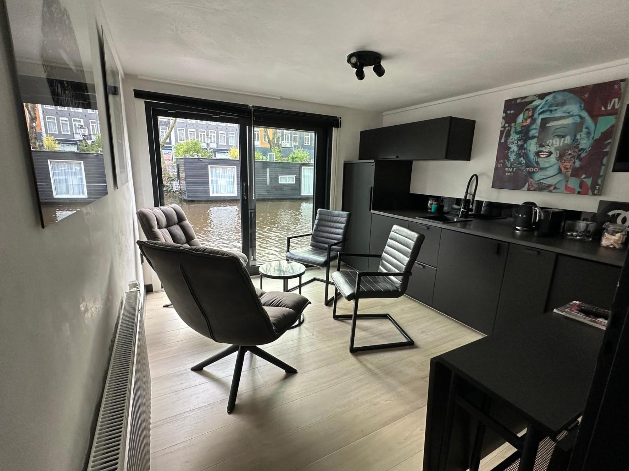 Amsterdam-Houseboat-Amstel B&B 외부 사진